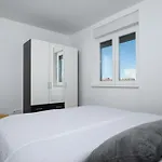 Sunshine Bay Ii Apartman