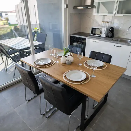 Sunshine Bay Ii Apartment *